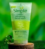Simple Kind to Skin Refreshing Facial Gel Face Wash – 150ml - Image 2