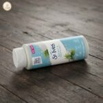 St. Ives Exfoliating Body Wash - Sea Salt & Pacific Kelp 650 ml - Image 3