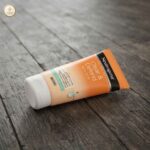 Neutrogena Clear & Defend Facial Scrub (For Spot-Prone Skin) 150ml - Image 3
