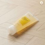 iUNIK Calendula Balancing Foam Gel Cleanser 150ml - Image 2