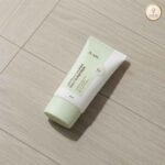 iUNIK Centella Calming Daily Sunscreen SPF50+ PA++++ 60ml - Image 2