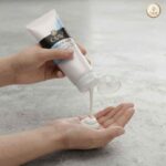 Olay Natural Aura Cleansing Face Wash - Image 2