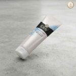 Olay Natural Aura Cleansing Face Wash - Image 4