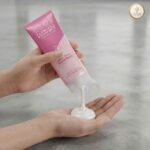 Pond's Flawless Radiance Even Tone Facial Foam 100gm - Image 4
